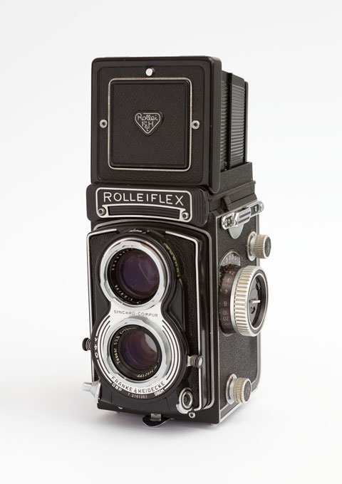 Rolleiflex, Zweiäugige Mittelformatkamera, 1960er Jahre, aufgeklappt